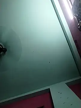 pinkisaha75 online show from March 31, 2026, 2:13 am