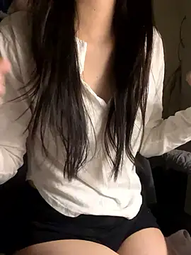 Jennybae23 online show from January 7, 2026, 2:52 pm