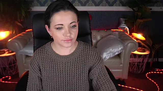 Dafni Monn online show from February 25, 2026, 6:34 am