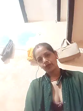 Hasmi hot09 online show from March 9, 2026, 5:28 pm