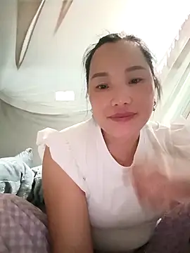 yu--yo online show from April 1, 2026, 5:19 am