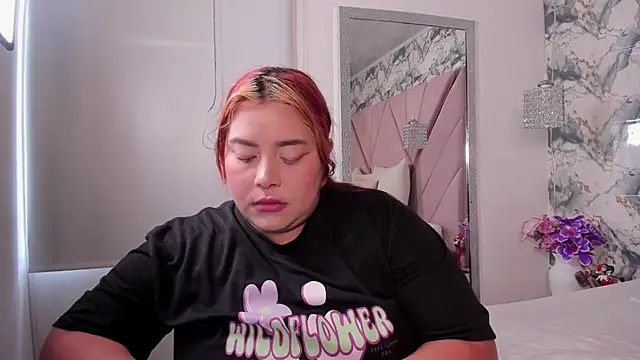 tatikanyx online show from March 23, 2026, 1:04 pm