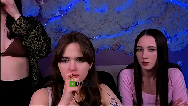 monica xcx online show from May 6, 2026, 9:53 pm