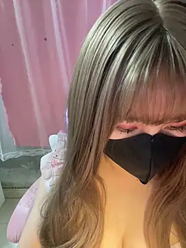 -Violet-t online show from March 14, 2026, 1:38 pm