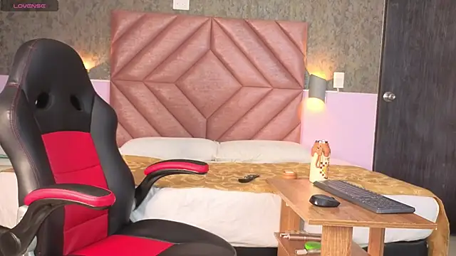 tabata monroe online show from January 14, 2026, 7:30 pm