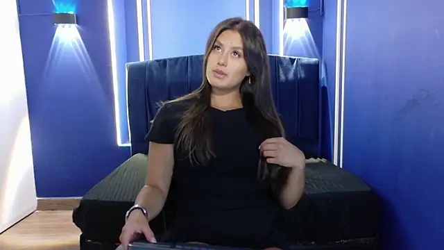 Miaa 1900 online show from January 7, 2026, 8:22 pm