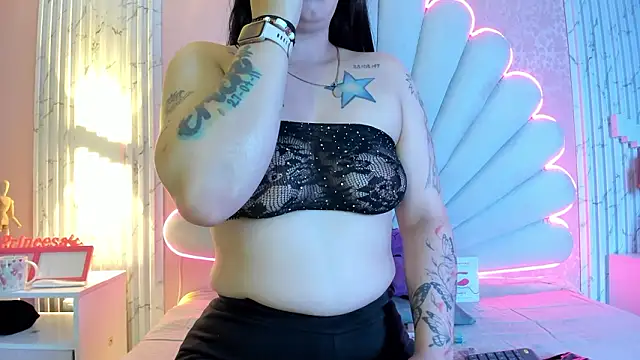 Scaarlett prince online show from February 4, 2026, 2:56 pm