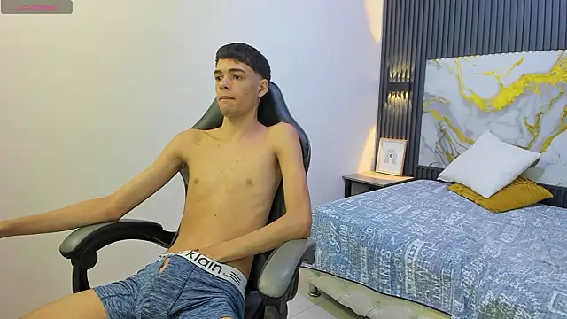 Snapshot of Dark_Desiree18 chatting on February 25, 2026, 12:26 pm Dark Desiree18 online show from February 25, 2026, 12:26 pm