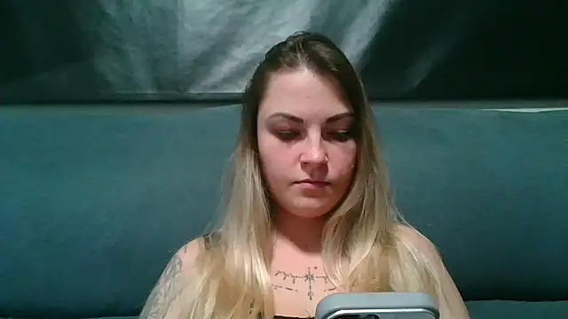 ArabellaBella online show from January 12, 2026, 1:05 pm