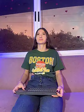 EmmaJhoons online show from February 21, 2026, 11:44 am