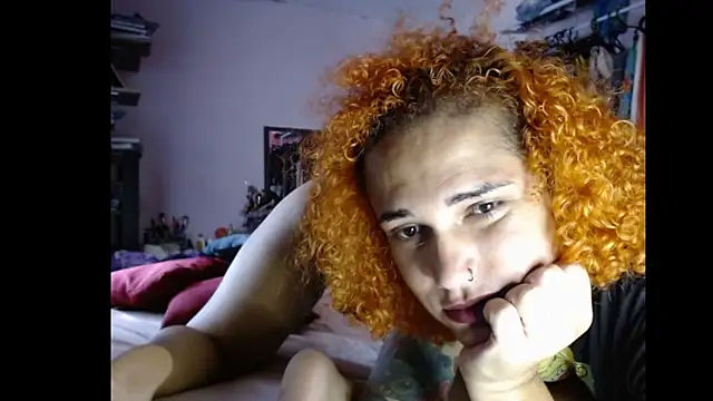 Queen Domme de paus online show from February 13, 2026, 6:15 pm