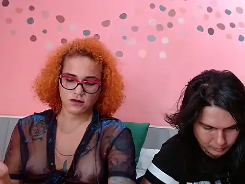 Queen Domme de paus online show from February 15, 2026, 2:25 pm