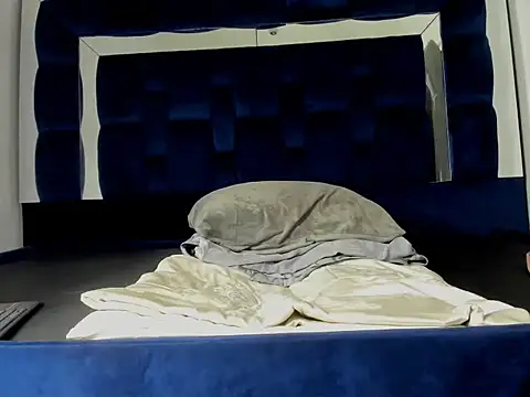 Scook Gray  online show from February 19, 2026, 6:20 am