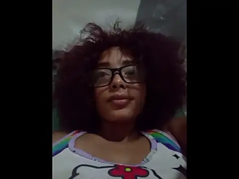 Snapshot of meganparixx chatting on February 12, 2026, 3:45 am meganparixx online show from February 12, 2026, 3:45 am