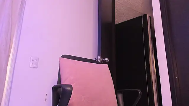 Davis Axel online show from January 10, 2026, 2:57 am