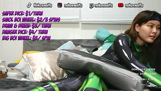 Snapshot of nekoxwaifu chatting on February 12, 2026, 8:42 am nekoxwaifu online show from February 12, 2026, 8:42 am