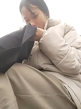 Hina2xx online show from February 3, 2026, 6:22 am