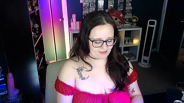 HazeyViolet333 online show from March 16, 2026, 7:40 pm