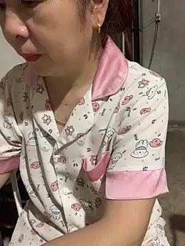 -Mery- online show from May 27, 2026, 11:07 am