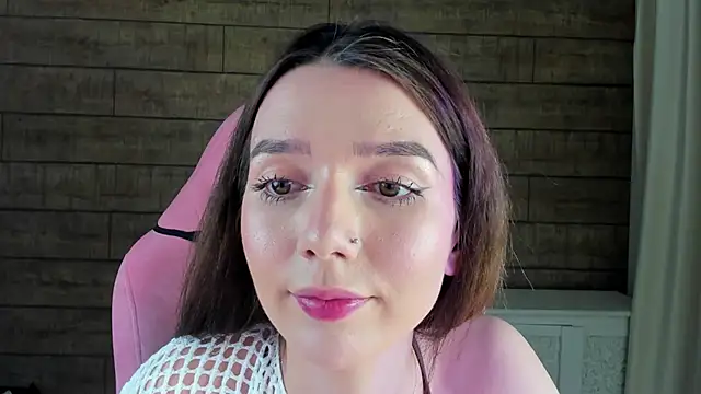 VanessaVienne online show from April 4, 2026, 4:26 pm