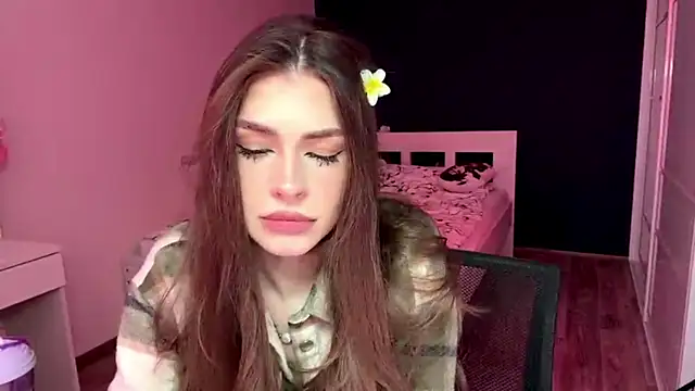 MachelleSpader online show from April 7, 2026, 9:43 am