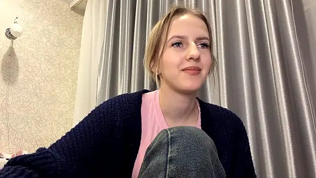 JeannettaIltzsch online show from February 10, 2026, 9:08 pm