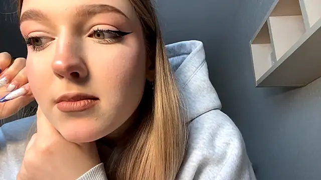 JammieMickiewicz online show from January 12, 2026, 7:57 am