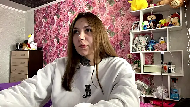 TraciBallena online show from February 24, 2026, 7:17 am