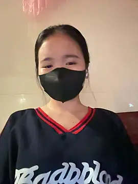 Gwen879 online show from April 27, 2026, 11:58 pm