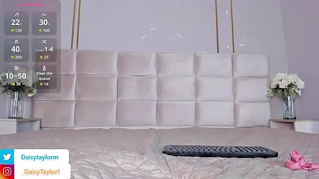 DaisyTaylor   online show from February 19, 2026, 12:45 pm