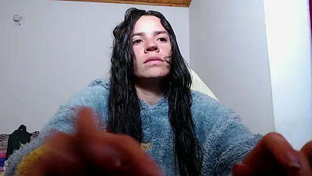 Shanel Lozano online show from March 30, 2026, 10:44 pm