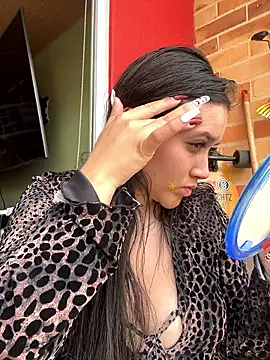 Veronica Wins  online show from March 19, 2026, 6:23 pm