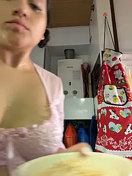 Veronica Wins  online show from March 22, 2026, 6:11 pm