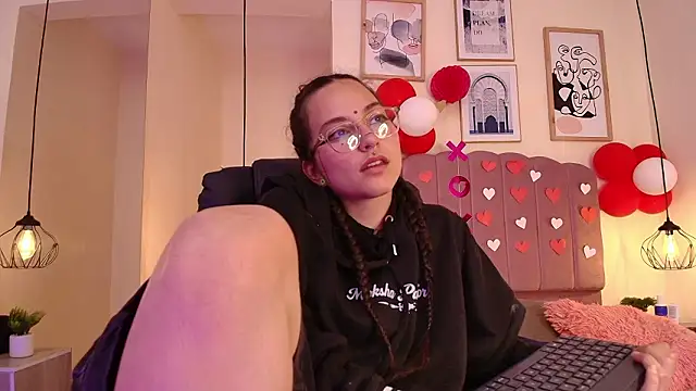 Hanabie  online show from February 18, 2026, 3:13 am