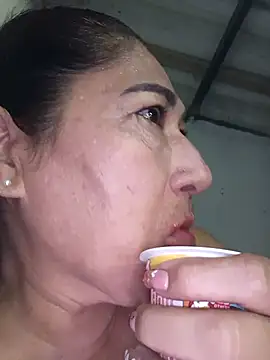 PatriciaGrajales online show from April 12, 2026, 8:58 pm