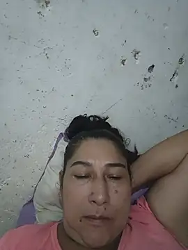 PatriciaGrajales online show from June 3, 2026, 8:25 pm