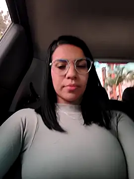 AntonelaVasquez online show from February 4, 2026, 10:26 pm