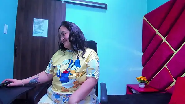 MiaRouss69 online show from March 11, 2026, 1:00 am