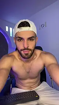Snapshot of Apolo_lux1 chatting on April 29, 2026, 8:59 pm Apolo lux1 online show from April 29, 2026, 8:59 pm