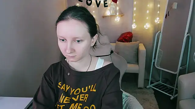 SunshineBlaze online show from February 15, 2026, 5:26 am