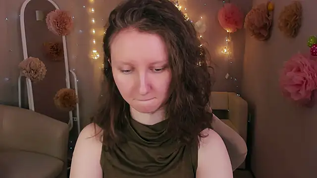 SunshineBlaze online show from April 18, 2026, 5:44 am