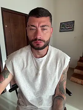 FrancoRossi  online show from February 17, 2026, 12:23 pm