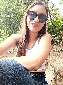 LeticiaHinkley online show from April 1, 2026, 9:12 pm