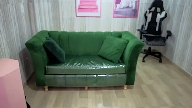 zedin02 a online show from April 15, 2026, 9:16 am