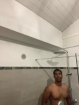 Axel black10 online show from February 14, 2026, 4:37 pm