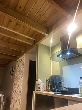 Axel black10 online show from April 16, 2026, 5:03 pm