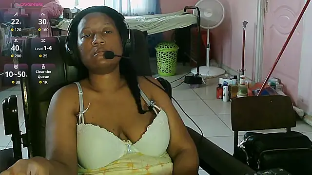 Eirondra valeen online show from May 24, 2026, 3:28 pm