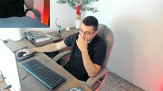 Snapshot of Jay_Grip chatting on February 25, 2026, 1:21 pm Jay Grip online show from February 25, 2026, 1:21 pm