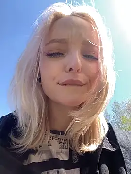 aka Blonde online show from May 16, 2026, 5:37 am