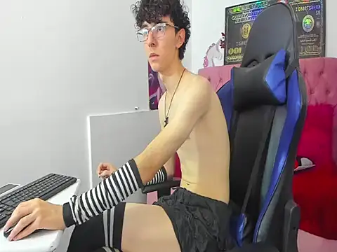 Syriussz online show from January 13, 2026, 7:41 pm